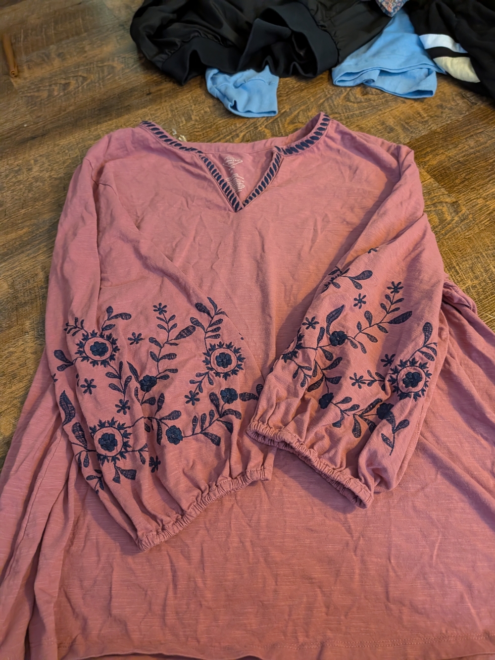 St. John's Bay Dusty Rose Tunic with Navy Floral Embroidery